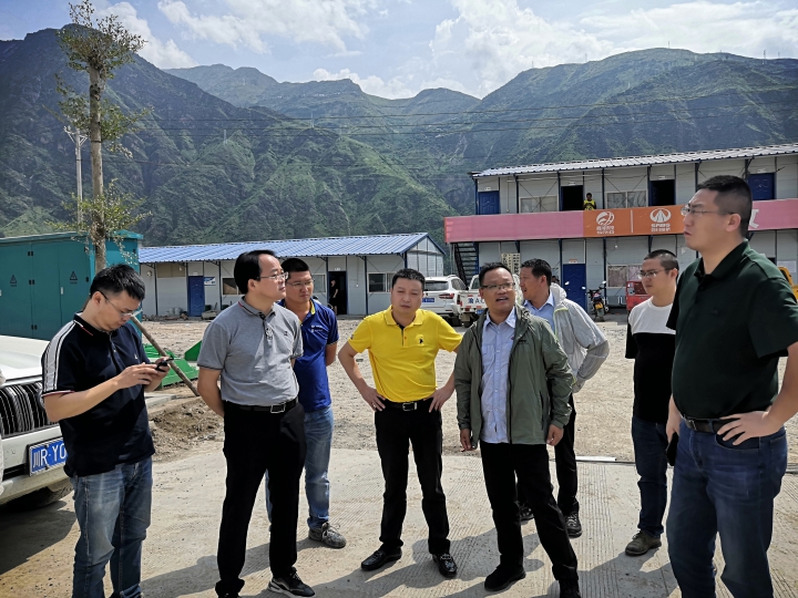 奮力與時間賽跑 決戰(zhàn)會東攻堅戰(zhàn)  ——公司總經(jīng)理徐文忠赴項目現(xiàn)場辦公