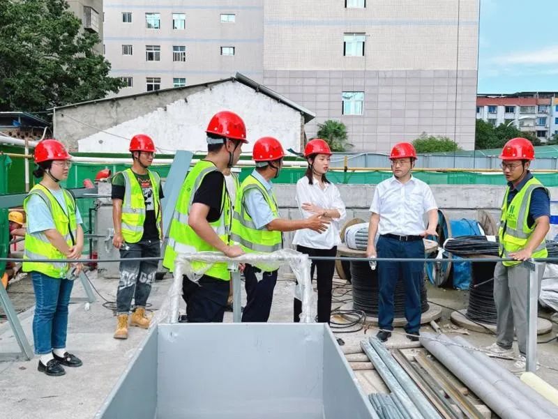 公司黨委書記、執(zhí)行董事朱軍一行到中江縣人民醫(yī)院建設(shè)項(xiàng)目檢查指導(dǎo)工作